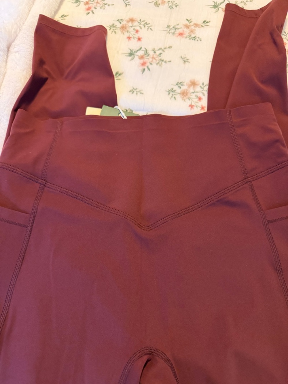 HALARA Wine-Colored High-Waist ultra sculpt Leggings - Picture 5 of 6